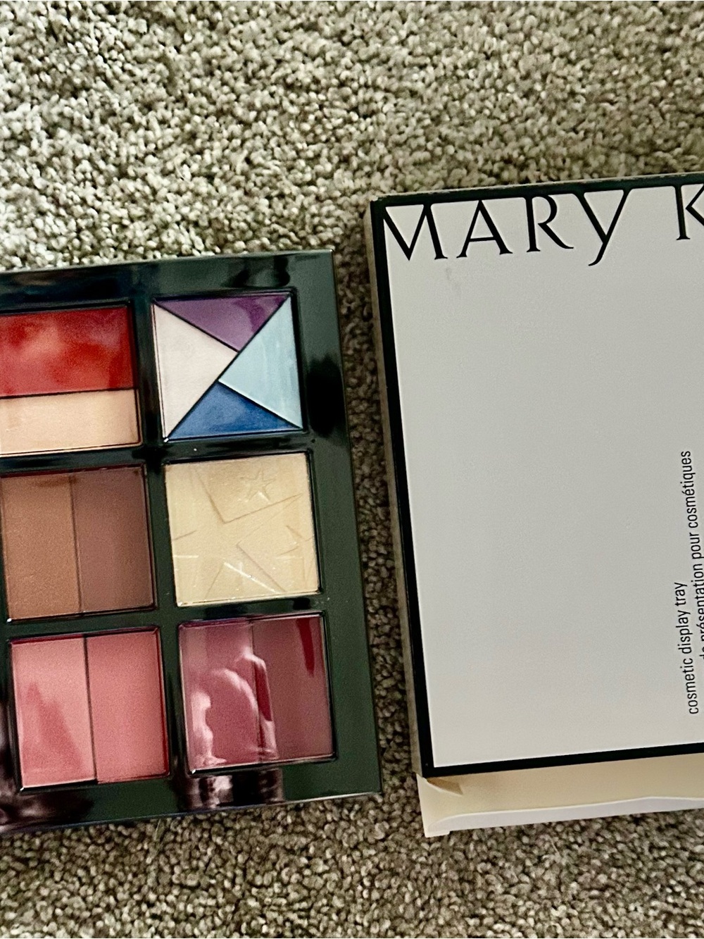 Mary Kay Eyeshadow & Lip Palette — Pink, Purple, Blue, Cream, Red